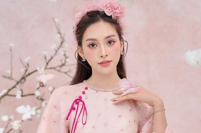Tiểu Vy thời sinh viên trông thế nào?