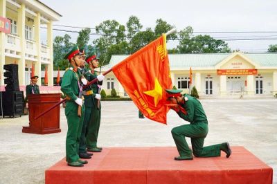 Trung đoàn 266 hoàn thành huấn luyện 330 chiến sĩ mới