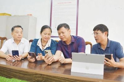 Số hóa 4 thủ tục hành chính: Thuận lợi cho cấp ủy, tiện ích cho đảng viên