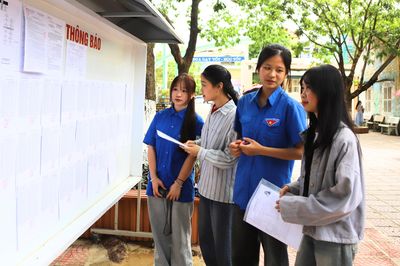 Gần 1.000 đoàn viên thanh niên tham gia tiếp sức mùa thi