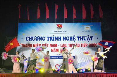 Thanh niên Việt - Lào tự hào tiếp bước