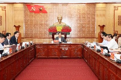 Bí thư Tỉnh ủy Lê Minh Ngân chỉ đạo đồng bộ các giải pháp phát triển kinh tế - xã hội và phòng chống thiên tai