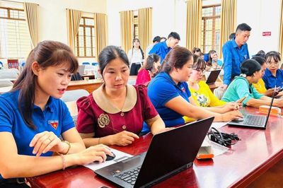 Định hướng dư luận qua mạng xã hội