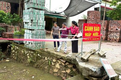 Không để điểm ngập trở thành điểm nguy hiểm mùa mưa bão
