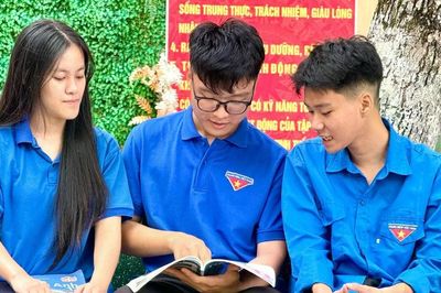 Sĩ tử cần làm gì để giữ sức khỏe và giảm áp lực trong những ngày thi tốt nghiệp THPT?