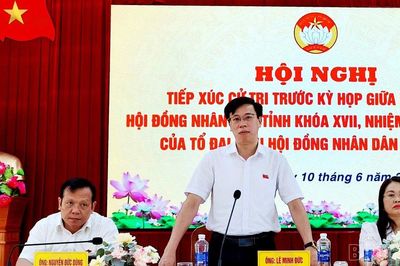 Tổ đại biểu số 02 HĐND tỉnh tiếp xúc cử tri tại khu vực Yên Bình