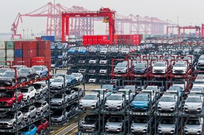 Xe điện ngày càng 'phát phì': Từ nỗi lo của tài xế đến rào cản chính sách mới