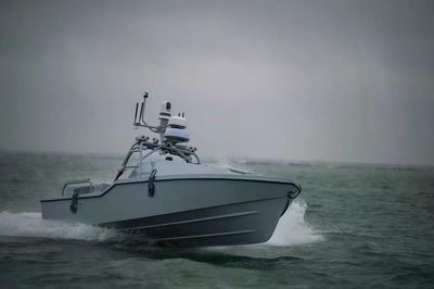 Hải quân Mỹ lần đầu dùng xuồng không người lái Saronic Corsair giải cứu phi công
