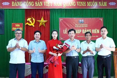 Gỡ khó trong công tác phát triển đảng viên
