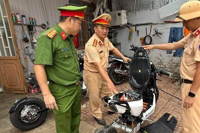 Phát hiện thiếu niên 15 tuổi ở Đắk Lắk độ chế xe đạp điện chạy tới 100km/h