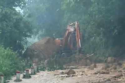 Sạt lở đất ở Lai Châu khiến 3 người tử vong