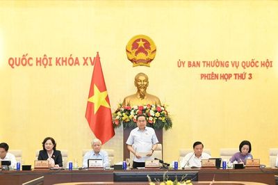 Khai mạc Phiên họp thứ 3 của Ủy ban Thường vụ Quốc hội