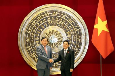 Phó Chủ tịch Quốc hội, Thượng tướng Nguyễn Doãn Anh tiếp Chủ nhiệm Ủy ban Đối ngoại, hợp tác quốc tế và thông tin của Quốc hội Campuchia