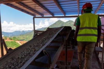 Mozambique siết chặt quản lý nhà nước ngành khai khoáng