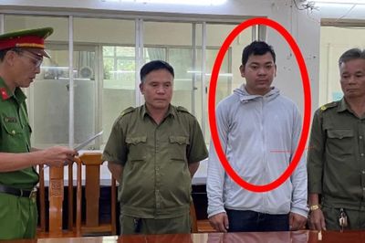 Tạt sơn hàng xóm vì mâu thuẫn trong lúc xây nhà