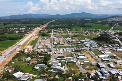 Quảng Ngãi thông qua danh mục hơn 2.600 ha đất đấu thầu lựa chọn nhà đầu tư