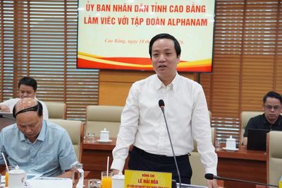 Chủ tịch UBND tỉnh Lê Hải Hòa làm việc với Tập đoàn Alphanam về phát triển đô thị, nhà ở xã hội