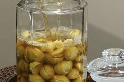 2 mẹo đơn giản giúp 'kéo dài mùa sấu', pha nước uống lúc nào cũng có