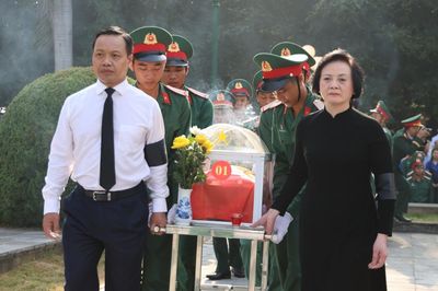 Công nghệ AND mở cơ hội tìm lại tên cho gần 300.000 ngôi mộ liệt sĩ chưa xác định danh tính