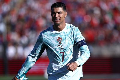 HLV Bồ Đào Nha: Ronaldo chưa nghĩ đến việc giải nghệ