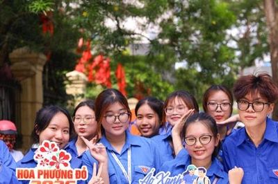 Gần 9.800 tình nguyện viên Thủ đô tiếp sức kỳ thi THPT