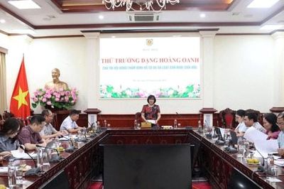 Đề nghị nghiêm cấm sử dụng mạng xã hội để môi giới cho, nhận con nuôi trái pháp luật
