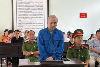 Cựu nhân viên Văn phòng Đăng ký đất đai chiếm đoạt hơn 10,4 tỷ đồng