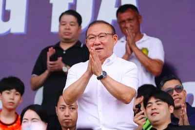 Thêm 'quả ngọt' cho thầy Park trước khi phụng sự đội bóng Thái Lan?