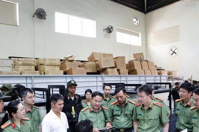 Bắt giữ nhóm đối tượng người nước ngoài điều hành đường dây lừa đảo công nghệ cao xuyên quốc gia