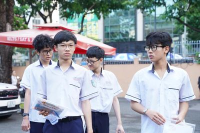 Đề Toán thi tốt nghiệp THPT năm 2026