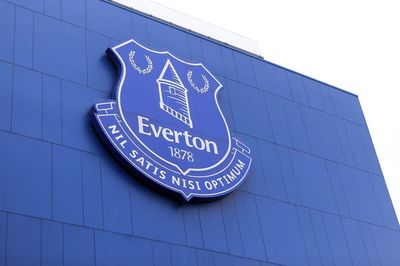 Án phạt chưa từng có giáng xuống Everton