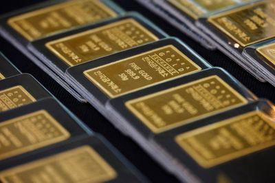 Giá vàng vừa thủng mốc 4.100 USD/ounce