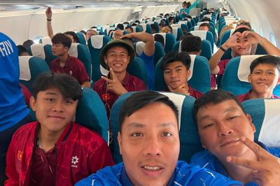U19 Việt Nam về nước
