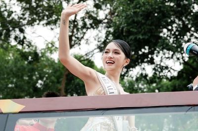 Rà soát vụ Hương Giang diễu hành trên xe buýt hai tầng ở TP.HCM