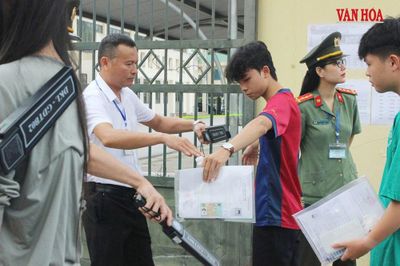 Hà Tĩnh: Rà quét thiết bị điện tử tại điểm thi, siết chặt phòng gian lận công nghệ cao