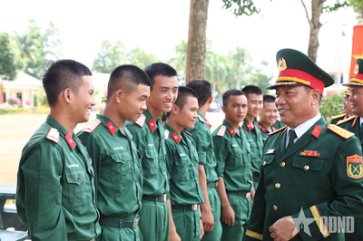 Dấu ấn mùa huấn luyện chiến sĩ mới ở Trung đoàn 143