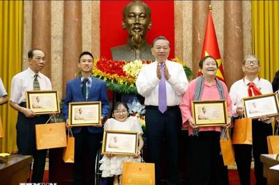 Tổng Bí thư, Chủ tịch nước Tô Lâm: Một việc tử tế hôm nay là biểu hiện sinh động của thi đua ái quốc