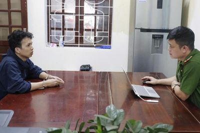 Bắt hàng chục đối tượng trong đường dây đánh bạc trực tuyến và rửa tiền hàng triệu đô-la Mỹ
