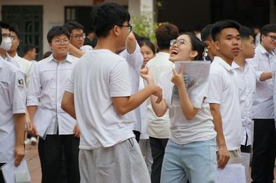 Đề Toán Kỳ thi tốt nghiệp THPT 2026 đáp ứng '2 trong 1'