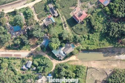 Lào Cai: Dự án cầu vượt trăm tỷ 'lụt' tiến độ do vướng ngôi nhà giữa đường