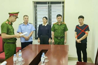 Gã hàng xóm xâm hại cô gái thiểu năng đến mang thai