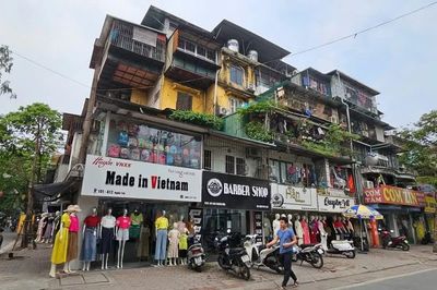 Hà Nội đề xuất bồi thường 60% giá trị nhà, đất với khu tập thể chưa có 'sổ đỏ'