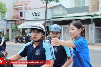 Màu áo xanh đồng hành cùng hơn 29.000 sĩ tử Tây Ninh