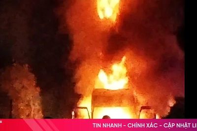 Xe container bốc cháy trên đường Hồ Chí Minh đoạn qua Hà Tĩnh