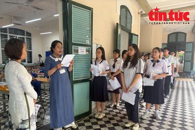 Thí sinh sẵn sàng làm bài thi môn Toán kỳ thi tốt nghiệp THPT 2026