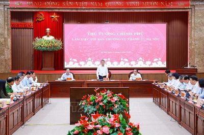 Thủ tướng Lê Minh Hưng làm việc với Ban Thường vụ Thành ủy Hà Nội