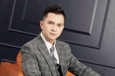 Sự nghiệp 20 năm với chỉ 1 bản hít của nam ca sĩ leo top tìm kiếm trên MXH