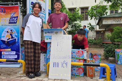3 'chiến sĩ nhí' nối dài yêu thương trong mùa thi