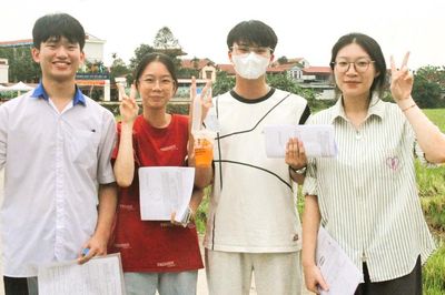 Thi tốt nghiệp THPT 2026: Thí sinh đánh giá đề Toán 'dễ thở'