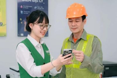 Cầm đồ thế hệ mới 'chiếm sóng' tài chính thay thế